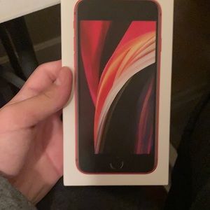 Iphone SE product red